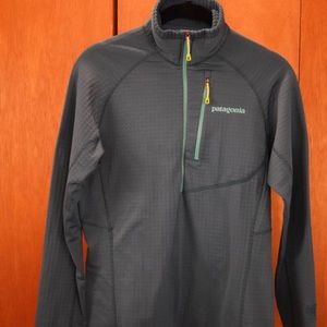 Patagonia Half Zip R1 pullover